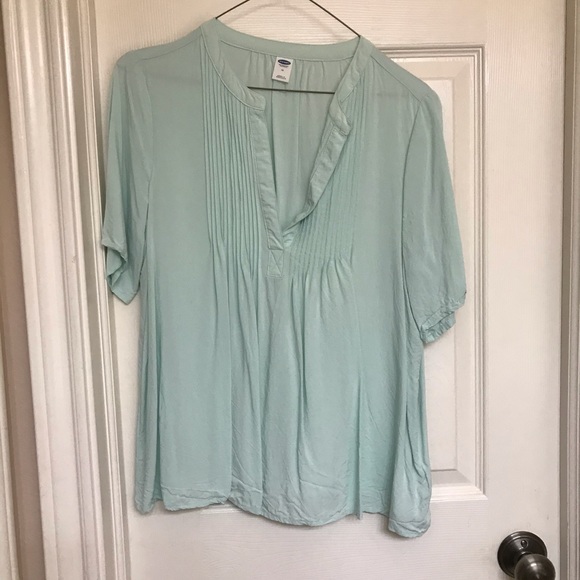 shirts and dresses - Picture 8 of 16